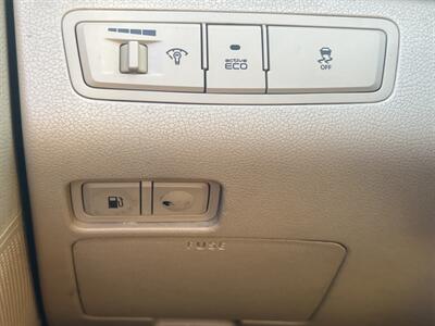 2011 Hyundai SONATA Limited   - Photo 29 - North Hollywood, CA 91601