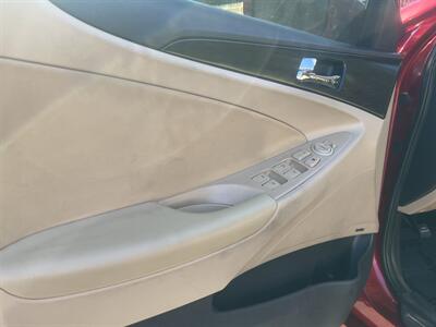 2011 Hyundai SONATA Limited   - Photo 16 - North Hollywood, CA 91601