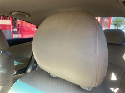 2011 Hyundai SONATA Limited   - Photo 14 - North Hollywood, CA 91601