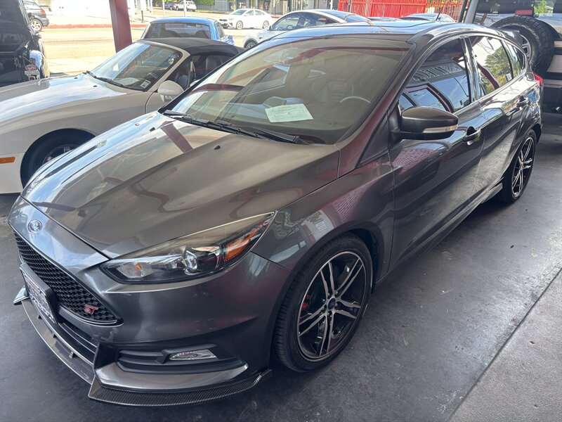 2018 Ford Focus ST  