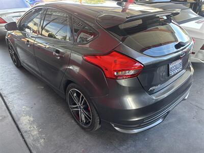 2018 Ford Focus ST - Photo 4 - North Hollywood, CA 91601