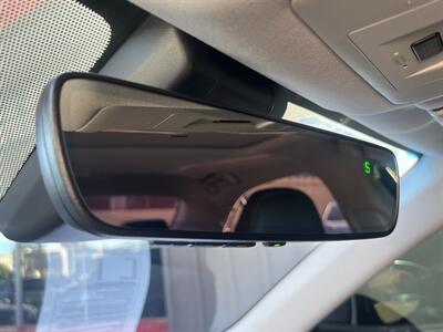 2018 Lexus IS   - Photo 40 - North Hollywood, CA 91601