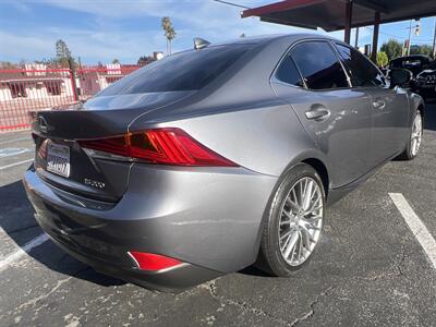 2018 Lexus IS   - Photo 5 - North Hollywood, CA 91601