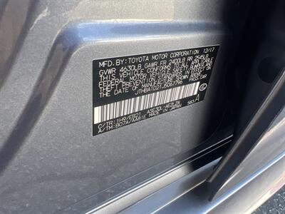 2018 Lexus IS   - Photo 17 - North Hollywood, CA 91601