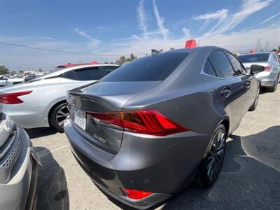 2018 Lexus IS 300   - Photo 3 - North Hollywood, CA 91601