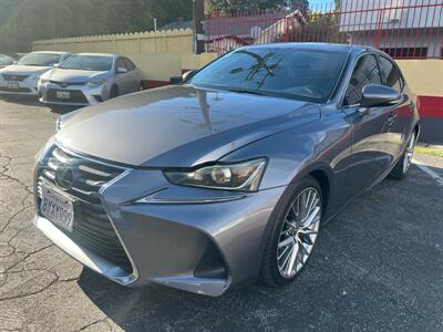 2018 Lexus IS   - Photo 2 - North Hollywood, CA 91601