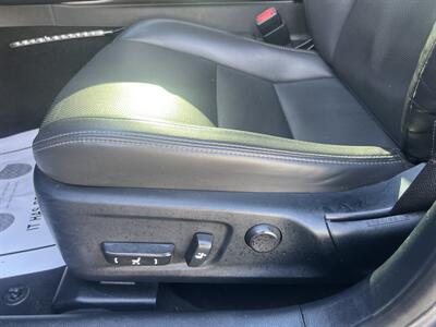 2018 Lexus IS   - Photo 12 - North Hollywood, CA 91601