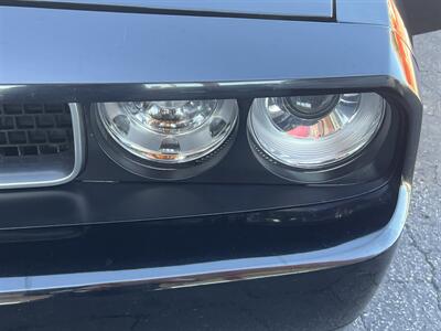 2014 Dodge Challenger SXT - Photo 12 - North Hollywood, CA 91601