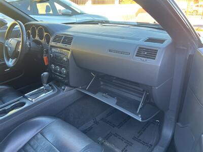 2014 Dodge Challenger SXT - Photo 32 - North Hollywood, CA 91601