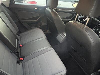 2025 Volkswagen Jetta SE - Photo 11 - North Hollywood, CA 91601
