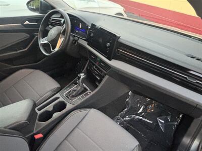 2025 Volkswagen Jetta SE - Photo 8 - North Hollywood, CA 91601