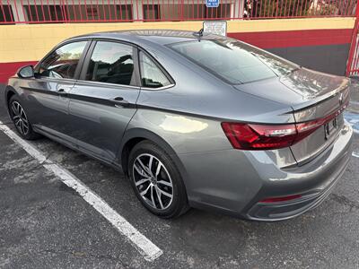 2025 Volkswagen Jetta SE - Photo 2 - North Hollywood, CA 91601