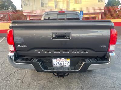 2017 Toyota Tacoma SR5 V6   - Photo 10 - North Hollywood, CA 91601