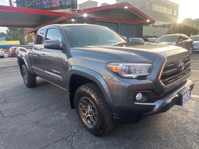 2017 Toyota Tacoma SR5 V6   - Photo 2 - North Hollywood, CA 91601