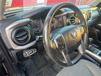 2017 Toyota Tacoma SR5 V6   - Photo 30 - North Hollywood, CA 91601