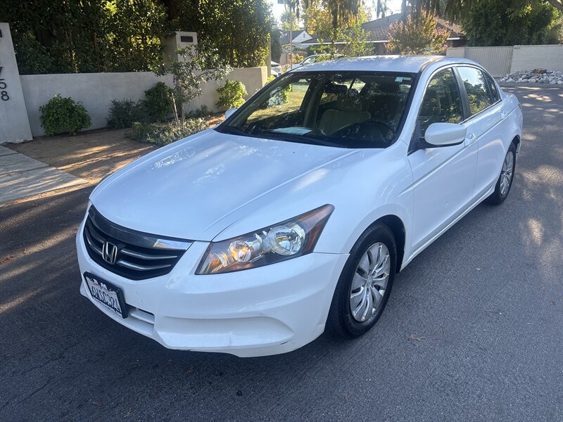 2012 Honda Accord LX photo 4