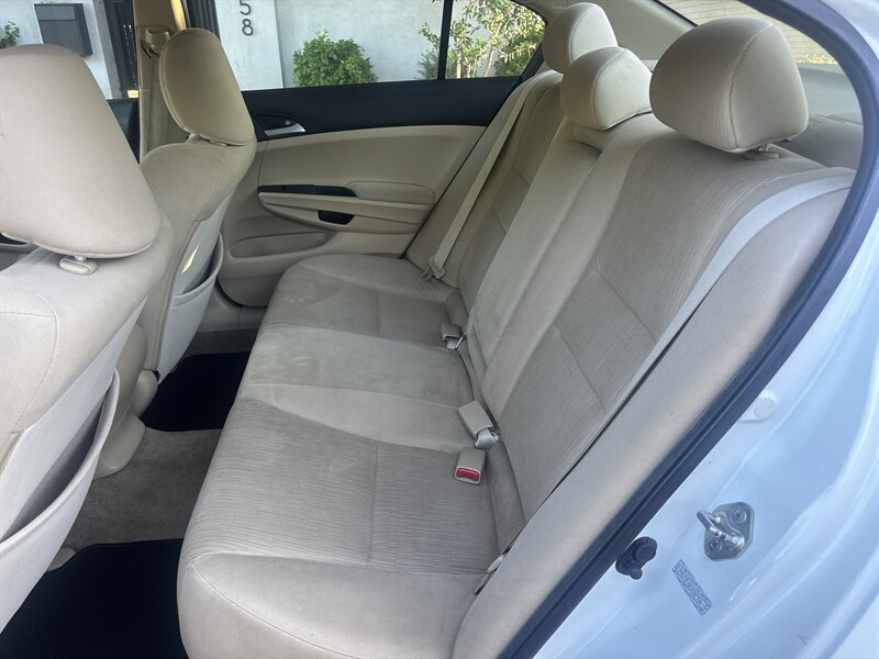 2012 Honda Accord LX photo 2