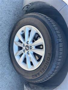 2019 Kia Sorento LX V6   - Photo 4 - North Hollywood, CA 91601