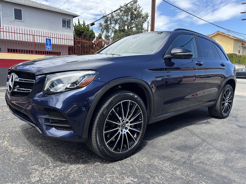 2018 Mercedes-Benz GLC GLC 350e   - Photo 1 - North Hollywood, CA 91601
