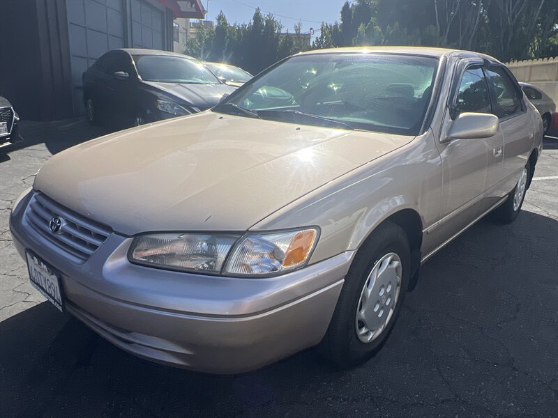 1999 Toyota Camry's photo