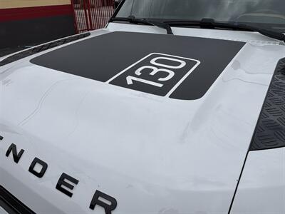2023 Land Rover Defender 130 S - Photo 13 - North Hollywood, CA 91601