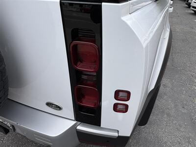 2023 Land Rover Defender 130 S - Photo 4 - North Hollywood, CA 91601
