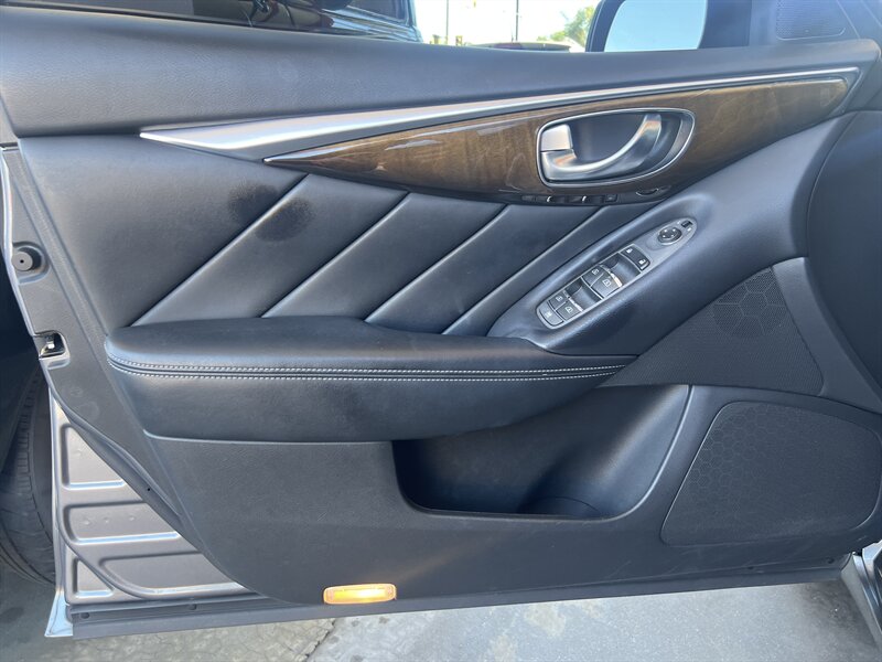 2019 Infiniti Q50 3.0t LUXE photo 19
