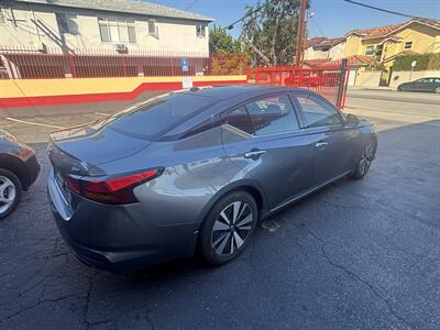2019 Nissan Altima 2.5 SV   - Photo 3 - North Hollywood, CA 91601