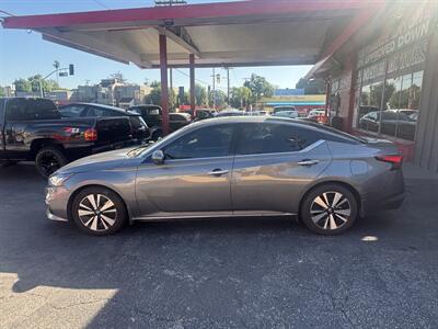 2019 Nissan Altima 2.5 SV   - Photo 7 - North Hollywood, CA 91601