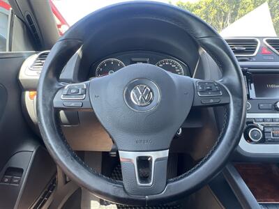2012 Volkswagen Eos Lux SULEV   - Photo 30 - North Hollywood, CA 91601