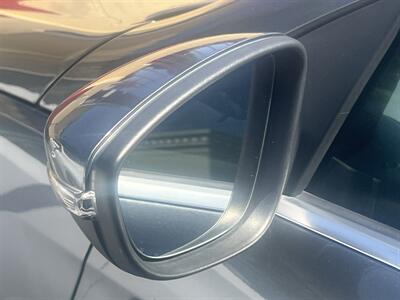 2012 Volkswagen Eos Lux SULEV   - Photo 9 - North Hollywood, CA 91601