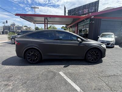 2018 Tesla Model X 75D   - Photo 8 - North Hollywood, CA 91601