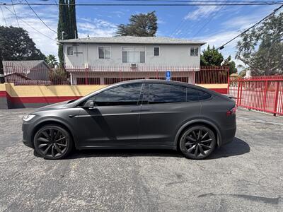 2018 Tesla Model X 75D   - Photo 6 - North Hollywood, CA 91601