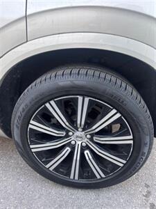 2016 Volvo XC90 T6 Momentum   - Photo 4 - North Hollywood, CA 91601