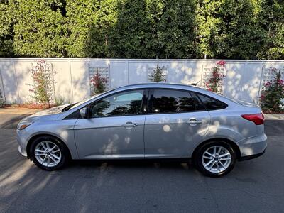 2018 Ford Focus SE - Photo 2 - North Hollywood, CA 91601