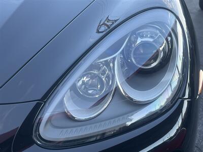2012 Porsche Cayenne Turbo   - Photo 58 - North Hollywood, CA 91601