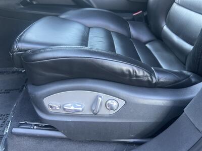2012 Porsche Cayenne Turbo   - Photo 28 - North Hollywood, CA 91601