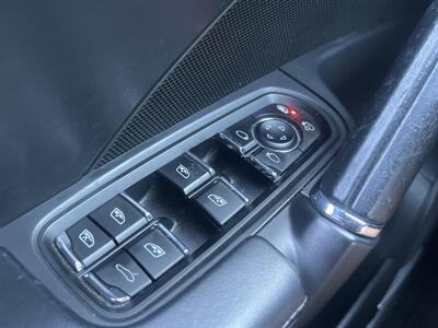 2012 Porsche Cayenne Turbo   - Photo 24 - North Hollywood, CA 91601