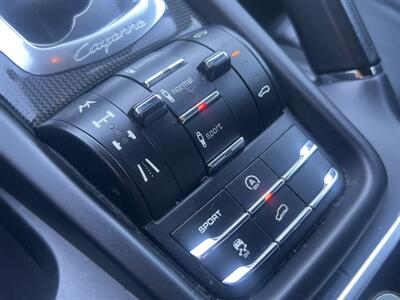 2012 Porsche Cayenne Turbo   - Photo 14 - North Hollywood, CA 91601