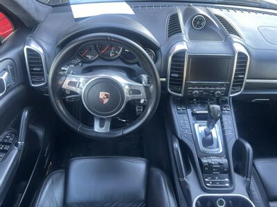 2012 Porsche Cayenne Turbo   - Photo 36 - North Hollywood, CA 91601