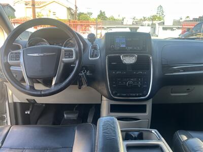 2012 Chrysler Town & Country Touring   - Photo 19 - North Hollywood, CA 91601