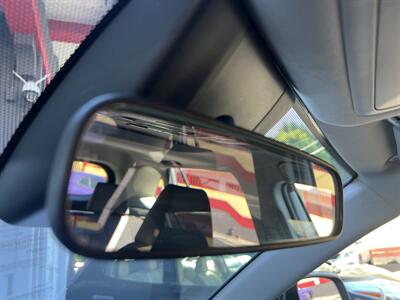 2019 Toyota RAV4 XLE   - Photo 61 - North Hollywood, CA 91601