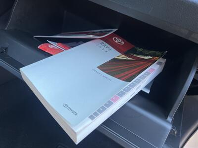 2019 Toyota RAV4 XLE   - Photo 41 - North Hollywood, CA 91601