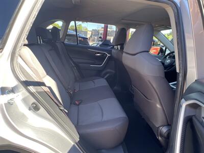 2019 Toyota RAV4 XLE   - Photo 33 - North Hollywood, CA 91601