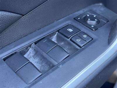 2019 Toyota RAV4 XLE   - Photo 24 - North Hollywood, CA 91601