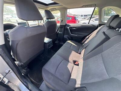 2019 Toyota RAV4 XLE   - Photo 7 - North Hollywood, CA 91601