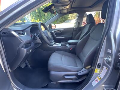 2019 Toyota RAV4 XLE   - Photo 16 - North Hollywood, CA 91601