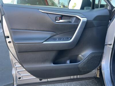 2019 Toyota RAV4 XLE   - Photo 23 - North Hollywood, CA 91601