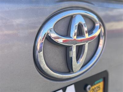 2019 Toyota RAV4 XLE   - Photo 12 - North Hollywood, CA 91601