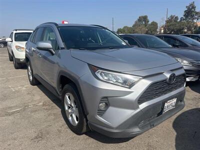 2019 Toyota RAV4 XLE   - Photo 2 - North Hollywood, CA 91601